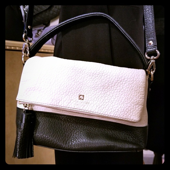 Kate Spade Handbags - 🖤Black & White Kate Spade Bag🖤